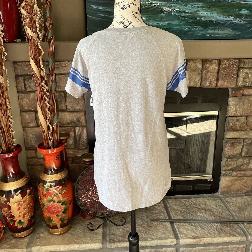 NWOT PEL-ATHLETIC Graphic T-shirt Kenmore West Blue Devils M - Picture 5 of 16